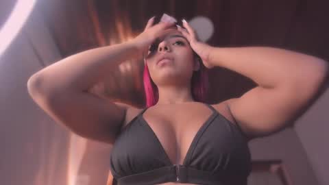 Snapshot of emmily_savage chatting on 05-21-26, 11:50 online show from 05-21-26, 11:50