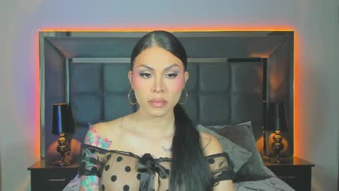 Emmily Santibaez online show from 12-05-24, 01:49