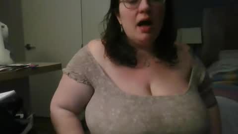 Snapshot of emmthaluscious chatting on 01-06-25, 03:53 emmthaluscious online show from 01-06-25, 03:53