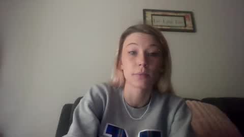 Snapshot of emmwarr1514 chatting on 04-02-26, 04:48 emmwarr1514 online show from 04-02-26, 04:48