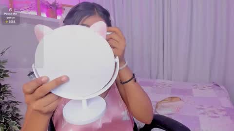 Snapshot of emmy_heart7 chatting on 09-21-25, 02:35 Emmy Heart online show from 09-21-25, 02:35