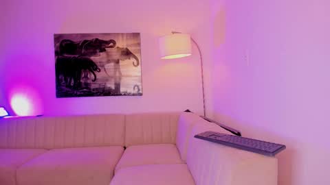 Emmy Heart online show from 02-25-26, 04:00