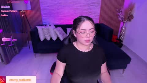 Emmy Walker online show from 11-26-25, 11:00