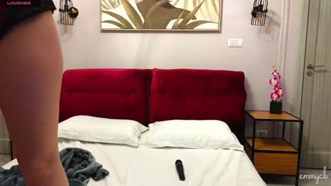 Em online show from 12-12-24, 07:26