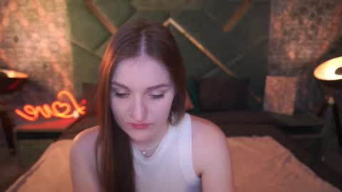 E M M Y online show from 10-01-25, 05:57