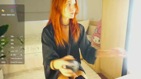 Snapshot of emmyfoxxofficial chatting on 05-29-26, 08:12 Emmylie online show from 05-29-26, 08:12