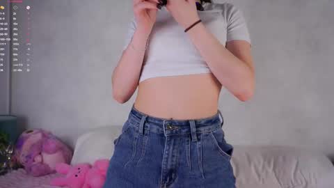 Emmy online show from 03-10-26, 01:10