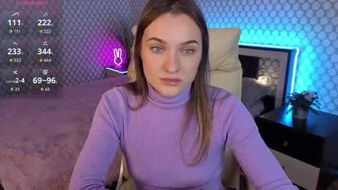 Snapshot of emmyskyy chatting on 10-09-25, 06:44 Emma online show from 10-09-25, 06:44