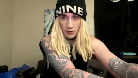 kitty online show from 12-29-24, 04:05