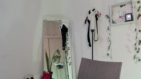 Emperatriz online show from 02-07-25, 09:15