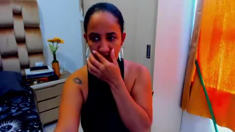 emperatriztapia online show from 07-16-26, 06:03
