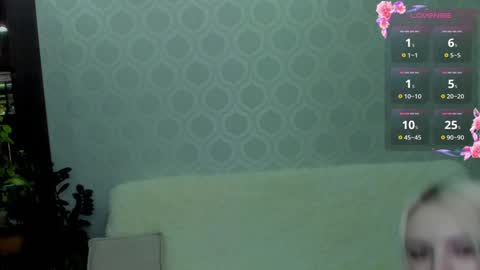 Snapshot of empress_ki chatting on 01-22-25, 10:59 Ki online show from 01-22-25, 10:59