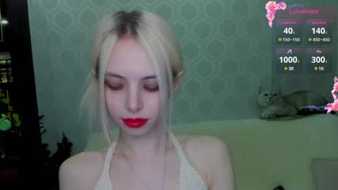 Snapshot of empress_ki chatting on 02-08-25, 02:15 Ki online show from 02-08-25, 02:15