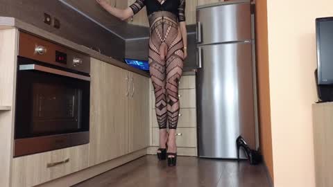 Empress Sara  online show from 02-08-25, 02:16