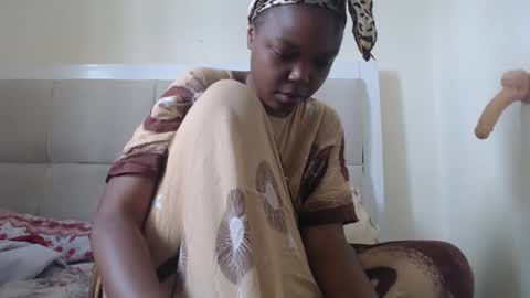 empress online show from 12-16-25, 07:24