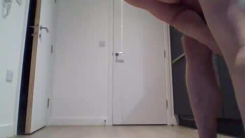 emrys2016833836 online show from 02-04-26, 05:24