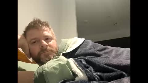 emrys2016833836 online show from 03-25-26, 08:53