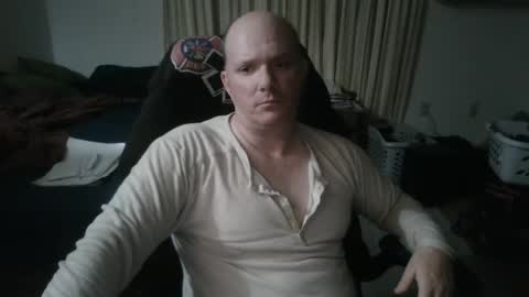 Snapshot of emsguy1 chatting on 12-08-24, 06:01 Matt online show from 12-08-24, 06:01