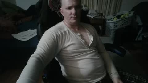 Snapshot of emsguy1 chatting on 12-12-24, 07:30 Matt online show from 12-12-24, 07:30