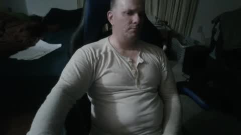 Snapshot of emsguy1 chatting on 12-17-24, 04:45 Matt online show from 12-17-24, 04:45