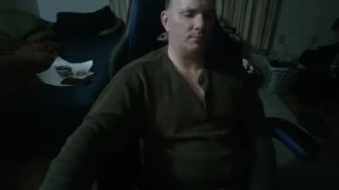 Snapshot of emsguy1 chatting on 01-02-25, 06:40 Matt online show from 01-02-25, 06:40