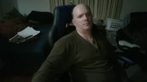 Snapshot of emsguy1 chatting on 02-04-25, 06:04 Matt online show from 02-04-25, 06:04