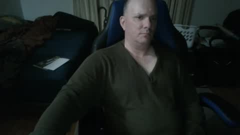 Snapshot of emsguy1 chatting on 03-11-25, 03:59 Matt online show from 03-11-25, 03:59