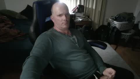 Snapshot of emsguy1 chatting on 09-24-25, 03:54 Matt online show from 09-24-25, 03:54