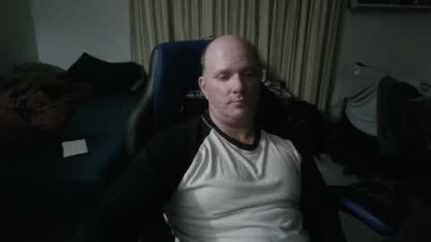 Snapshot of emsguy1 chatting on 10-03-25, 04:20 Matt online show from 10-03-25, 04:20