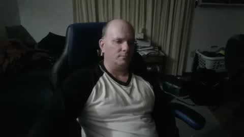 Snapshot of emsguy1 chatting on 10-13-25, 03:28 Matt online show from 10-13-25, 03:28