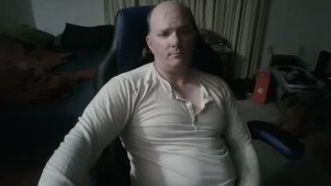 Snapshot of emsguy1 chatting on 01-14-26, 06:19 Matt online show from 01-14-26, 06:19