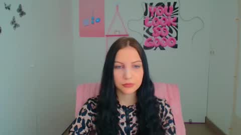 Snapshot of emxma chatting on 05-13-26, 11:07 Emma online show from 05-13-26, 11:07