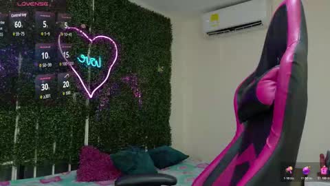 Emy online show from 03-10-26, 03:06