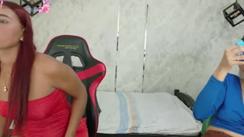 Snapshot of emy_0 chatting on 05-25-26, 01:17 Emy online show from 05-25-26, 01:17