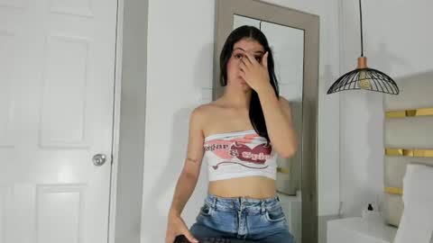 EMY FERRER online show from 07-11-26, 04:32