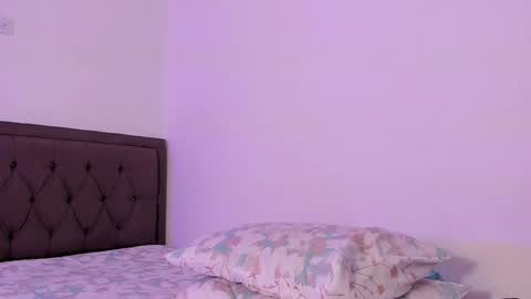 Snapshot of emy_zapatastar chatting on 12-10-24, 03:52 Emiliana online show from 12-10-24, 03:52