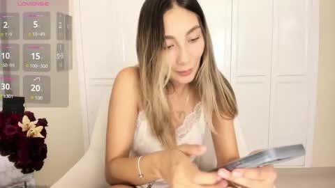 emyconneer online show from 02-21-26, 06:42