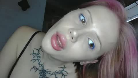 emydeliro online show from 09-17-25, 07:59