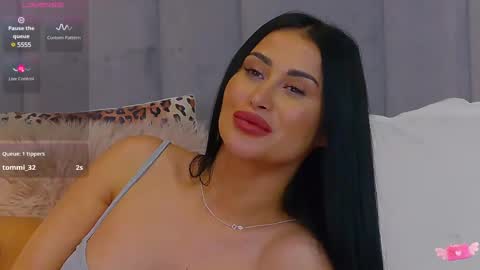  Emy  online show from 02-12-25, 10:46