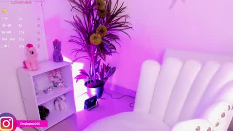 Emily online show from 11-07-25, 03:06