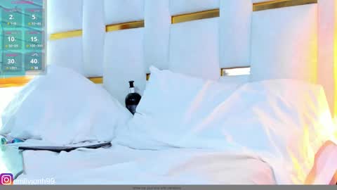 EMYLY  online show from 01-21-25, 06:33