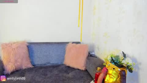 EMYLY  online show from 01-26-25, 06:37