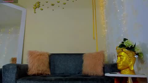 EMYLY  online show from 02-02-25, 07:04