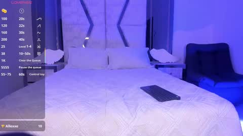 Snapshot of emysilver chatting on 02-15-25, 11:14 Emy Silver online show from 02-15-25, 11:14