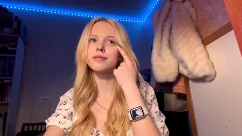 Amelia online show from 12-05-25, 04:25