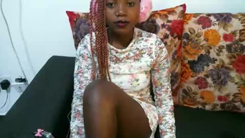 Snapshot of enchantedvee chatting on 05-02-26, 01:43 Vee online show from 05-02-26, 01:43