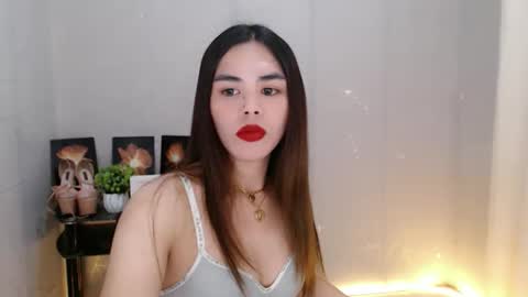 Snapshot of enchantress_mia03 chatting on 05-16-26, 09:50 enchantress_mia03 online show from 05-16-26, 09:50