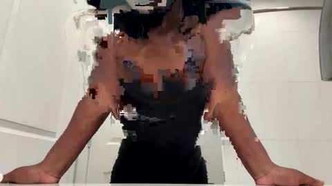 Snapshot of enchantressanon chatting on 02-03-26, 05:27 Enchantress online show from 02-03-26, 05:27