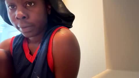 Snapshot of enchantressanon chatting on 02-06-26, 10:24 Enchantress online show from 02-06-26, 10:24