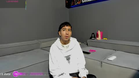 Ender online show from 05-30-26, 01:52